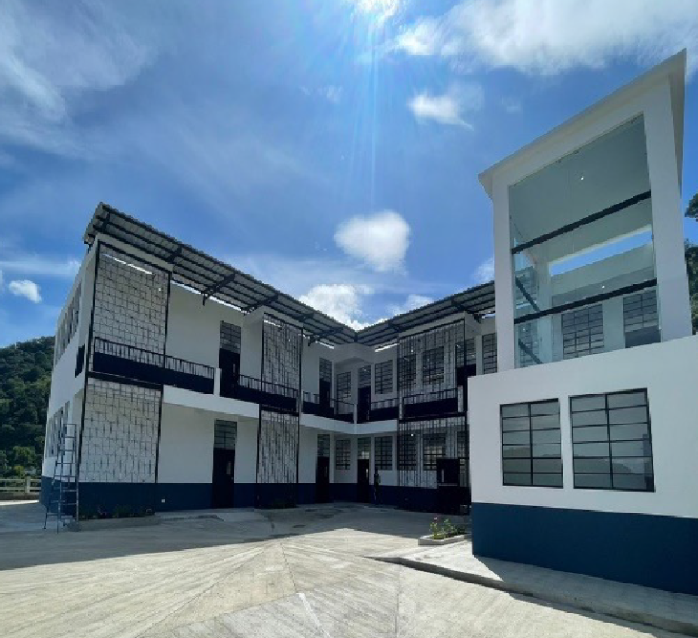 Mejoramiento escuela primaria aldea el Hato